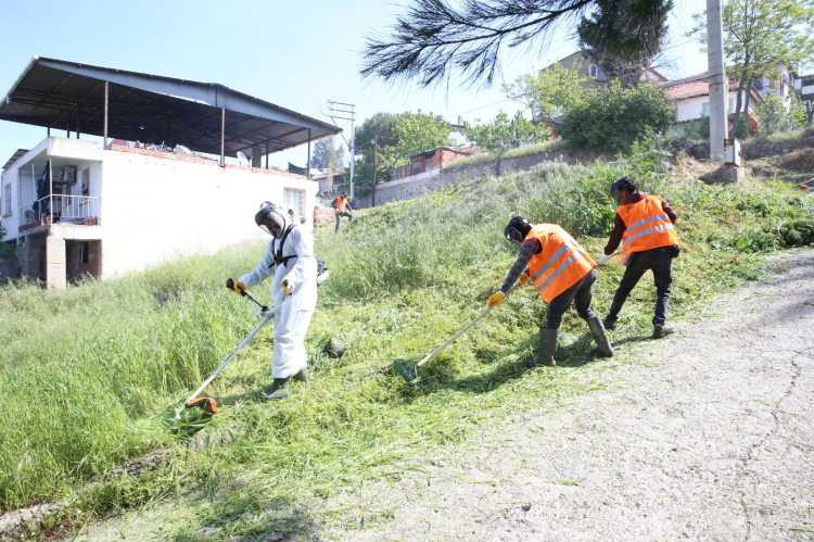 Çiğli’de yaz öncesi yoğun mesai