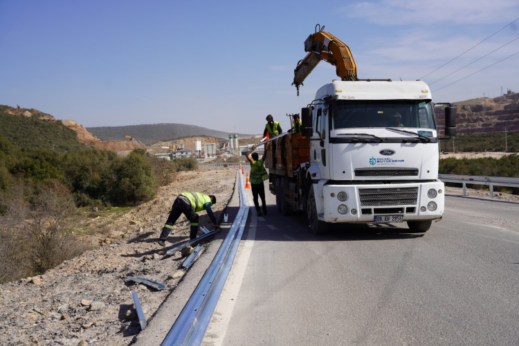 Hereke-Çerkeşli yoluna 3 km’lik otokorkuluk