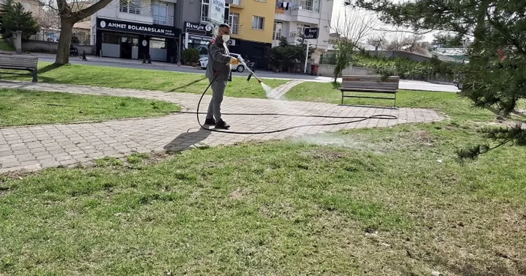 Kayseri Talas’ta sinek ve haşereye erken önlem