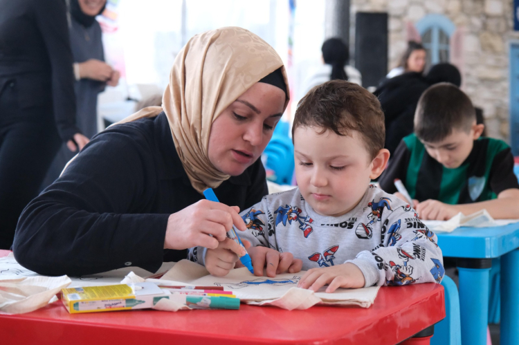 Kocaeli’den çocuklara bayram sürprizi
