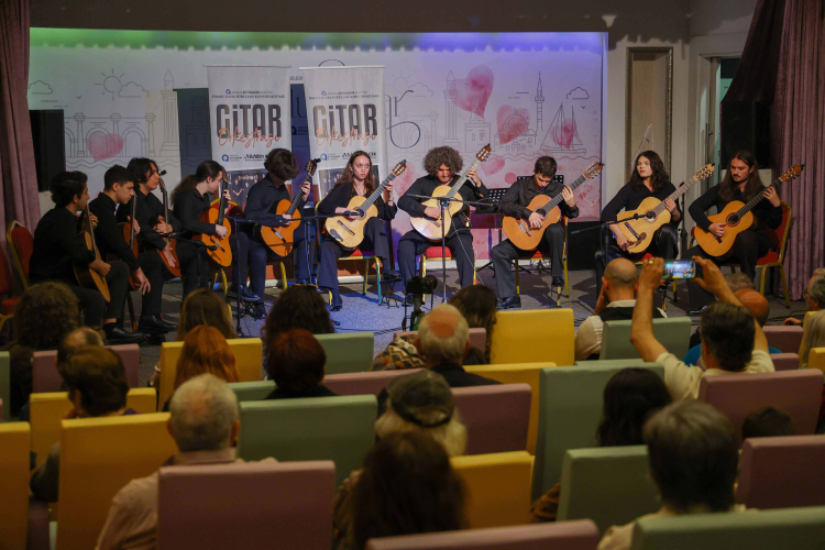 Antalya’da “Gitar Orkestrası Konseri”