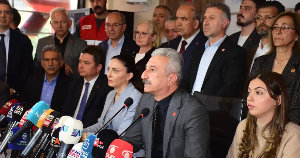 CHP Bursa’dan Özgür Özel’e saldırıya sert tepki