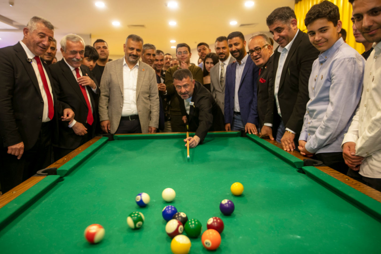 CHP’li Ağbaba’dan Güzelbahçe’ye övgü