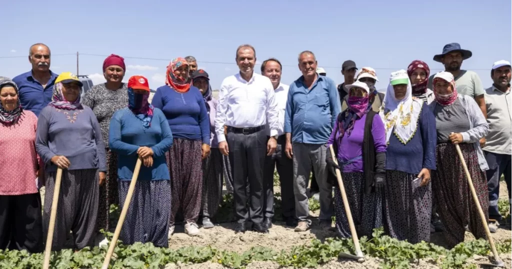 Çiftçinin yüzünü güldüren hamle