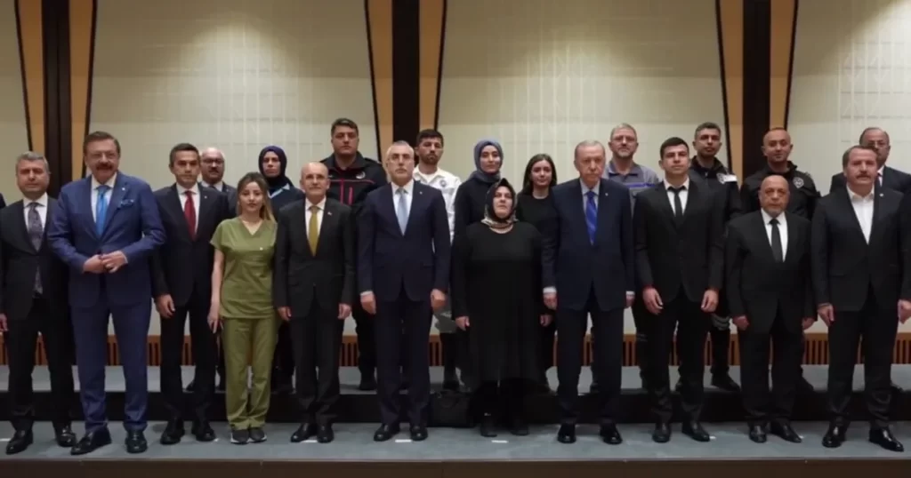 Cumhurbaşkanı Erdoğan, emek temsilcileriyle buluştu