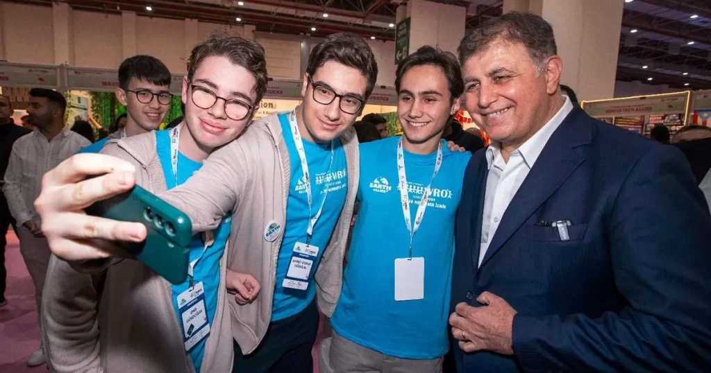 Genç tasarımcılar İzmir’de buluşuyor