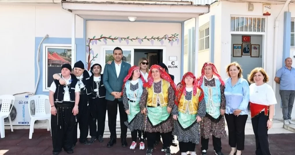 İzmir Çiğli’de Notalar Kalplere Dokundu