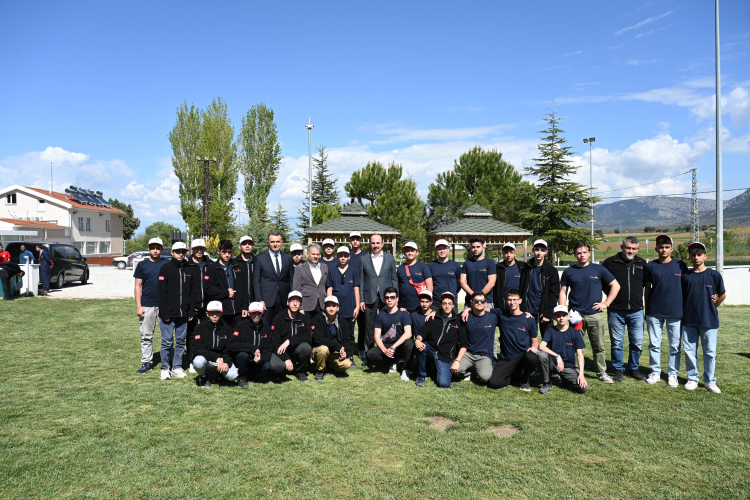 Konya’da Başkan Altay’dan LİMA kampına ziyaret