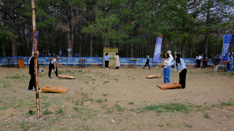 Konya’da Gençlik Meclisi’nden iki farklı proje