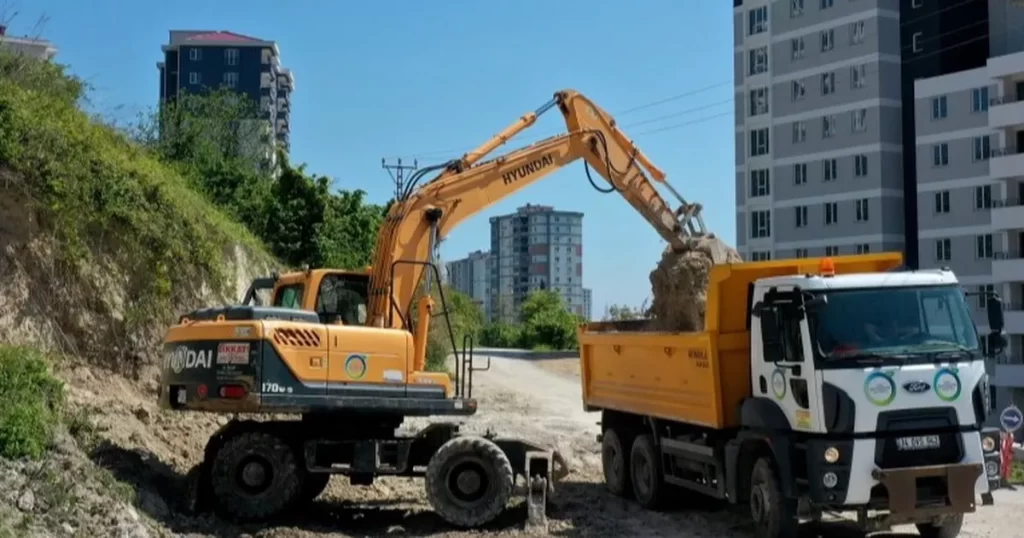 Ordu Fatsa’da yollar genişletiliyor