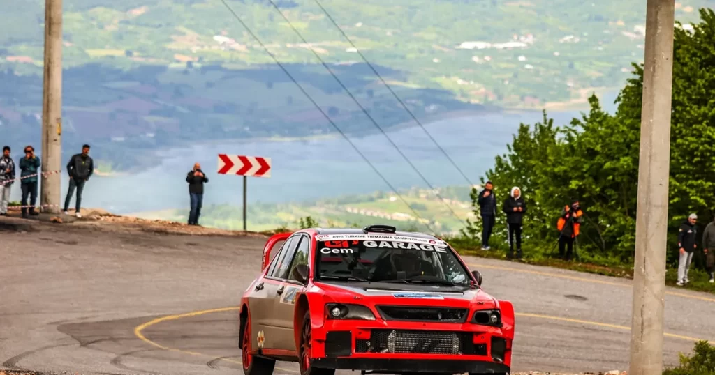 Tırmanma Şampiyonası Kartepe’de sürüyor