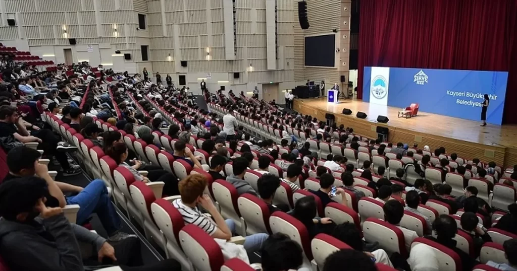 “Zirve IEEE”ye Büyükkılıç imzası