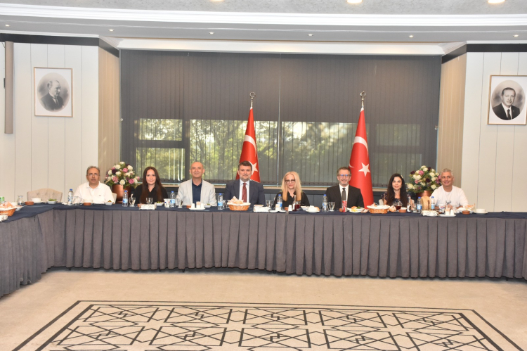 Ankara Üniversitesi’nden mezuniyet coşkusu