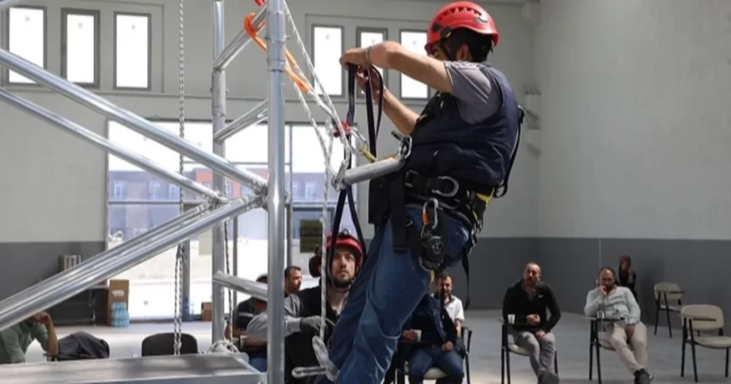 Konya Karatay’da yüksekte çalışma eğitimi