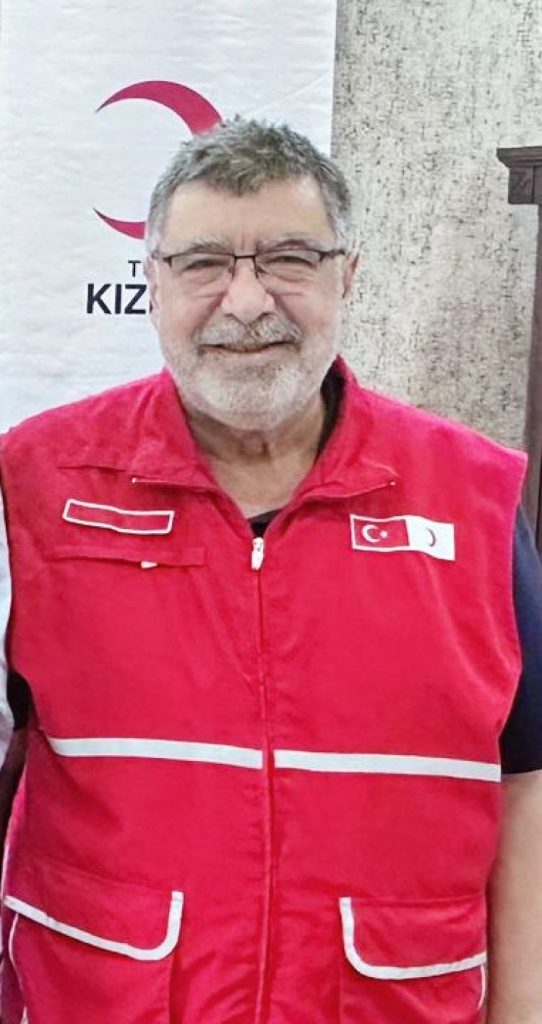 Mardin Kızılay’dan 420 aileye bayramlık hediyesi