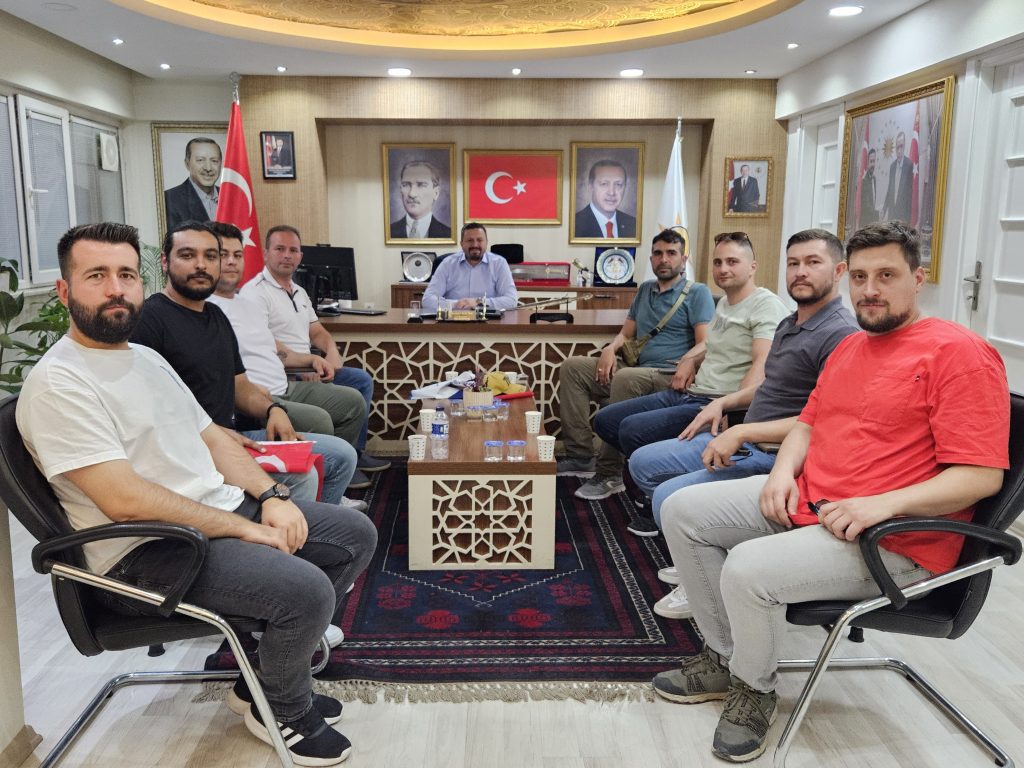 AK Parti İl Başkanı Mehmet Aydemir: “İşçilerimizin Talepleri Başımızın Tacıdır”