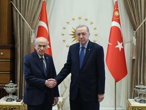 Cumhurbaşkanı Erdoğan, MHP Genel Başkanı Bahçeli’yi kabul etti