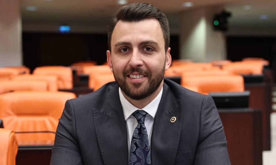 Bandırma’ya Yeni Spor Kompleksi Müjdesi!