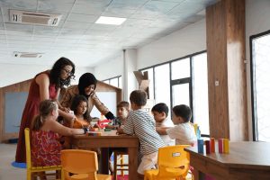 Ahmet Akın Fırsat Eşitliği Sağlıyor, Çocuklar Ücretsiz Kurslarla Gelişiyor