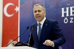 KONYA’DA UYUŞTURUCU TİCARETİNE DARBE: 739 BİN HAP, 141 KİLO BONZAİ ELE GEÇİRİLDİ