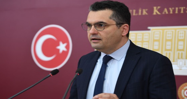 “KUVÂ-Yİ MİLLİYE’NİN YURDU İSTİKLÂL MADALYASINI  BEKLİYOR”