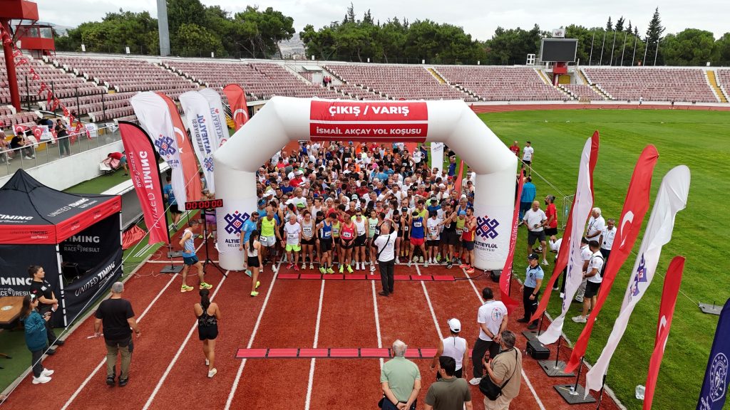 BALIKESİR’DE SPOR ŞÖLENİ: 323 ATLET PARKURA ÇIKTI