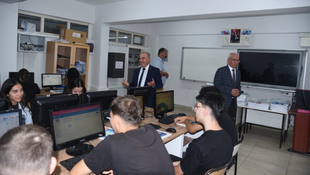 Hacıilbey MTAL’de Yeni Eğitim Yılına Moral Ziyareti