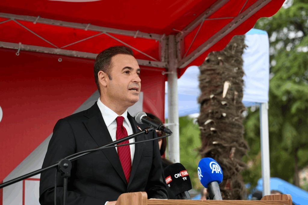 Başkan Ahmet Akın’dan İstiklal Madalyası Çağrısı