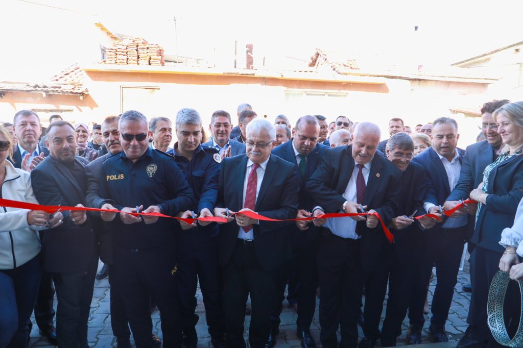 Burhaniye’de Muhtarlar Derneği Kuruldu