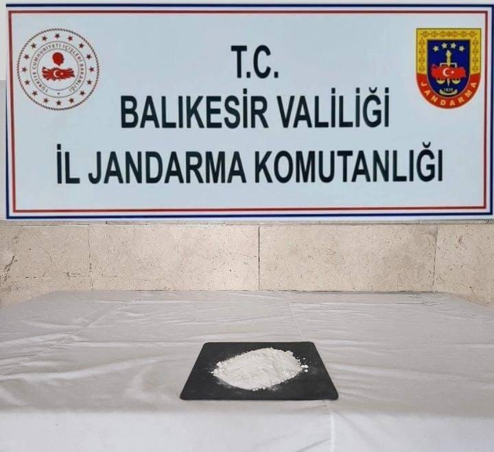 Sentetik Hap ve Metamfetamin Ele Geçirildi: Jandarmadan Zehir Tacirlerine Darbe