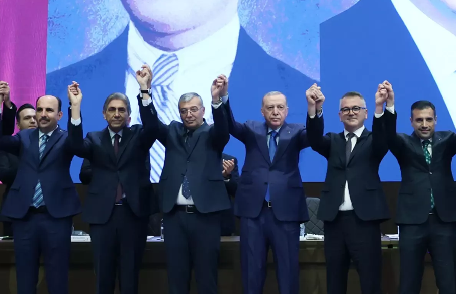 Belediye Başkan Transferlerinde Yeni Dalga: AK Parti’ye 7 Katılım Daha