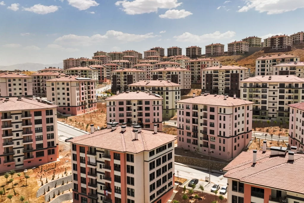 11 ilde mutlu sona az kaldı… Bakan Kurum il il konutlarda son durumu paylaştı