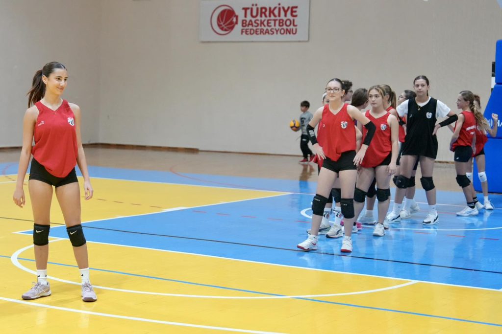 BURHANİYE BELEDİYESİ’NDEN SPORA TEŞVİK
