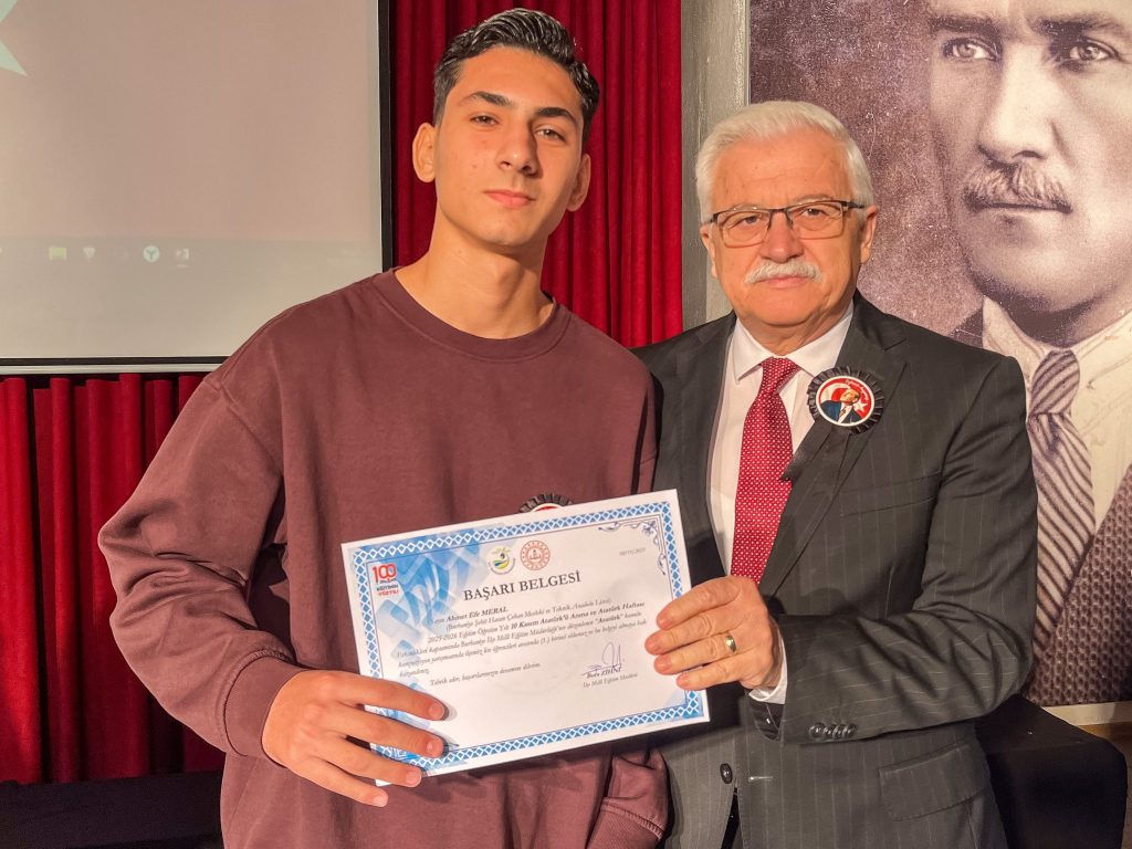 BURHANİYE’DE ATA’YA ÖZEL ANMA PROGRAMI GERÇEKLEŞTİ