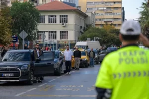 Hayat 09.05’te iki dakikalığına durdu!