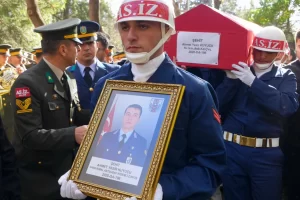 ‘Keşke’si gerçek oldu..! Şehit astsubay Ahmet Yasir Kuyucu Konya’da gözyaşlarıyla uğurlandı