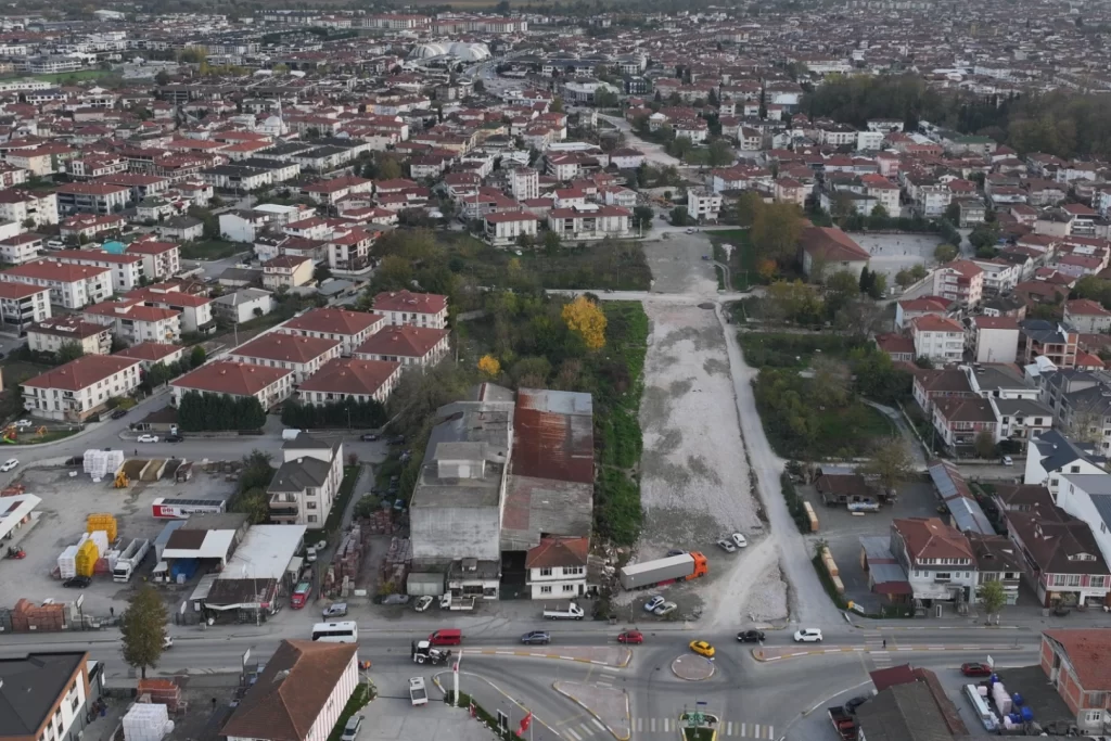 Sakarya’nın merkezine yeni bir ulaşım koridoru açılıyor