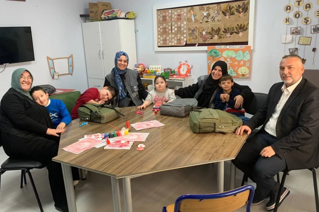 Sakarya Pamukova’da Büyükşehir’den ‘özel’ ziyaret