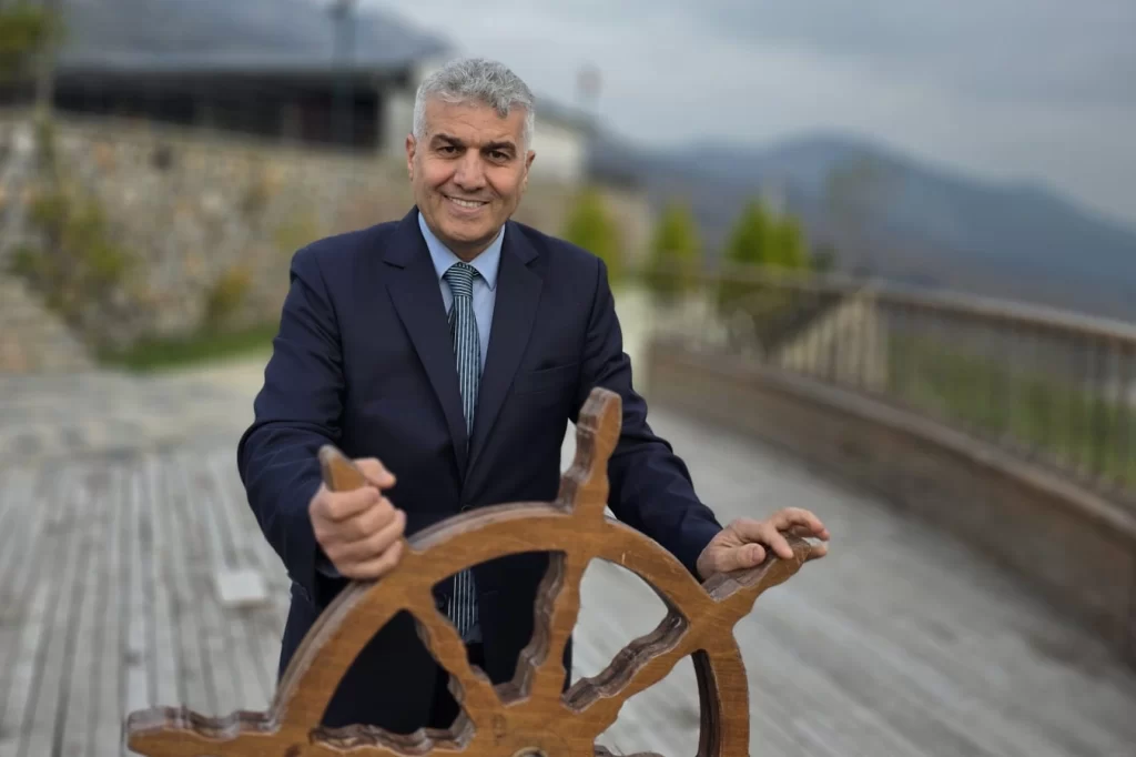 Bursa Gürsu esnafında ‘değişim’ seferberliği… Cuma Tüysüz, Gürsu esnafının yeni umudu