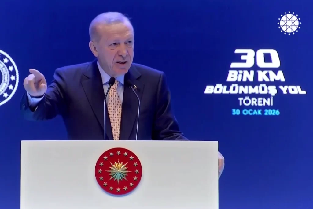 Cumhurbaşkanı Erdoğan: Türkiye’yi yeni yollar ve yatırımlarla büyütmeye devam edeceğiz