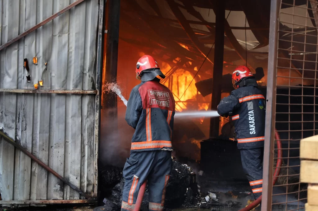 Sakarya’nın ateş savaşçıları yüzlerce cana nefes oldu
