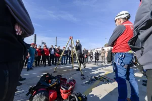Afetlerde mahsur kalan hayvanlar unutulmayacak… Uygulamalı eğitim İzmir’de yapıldı