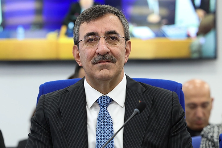 EKK’dan yılın ikinci mesajı: Hedef dengeli büyüme