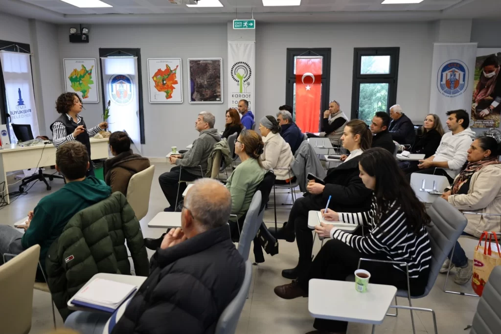 Efes Selçuk’ta üreticiye eğitim desteği