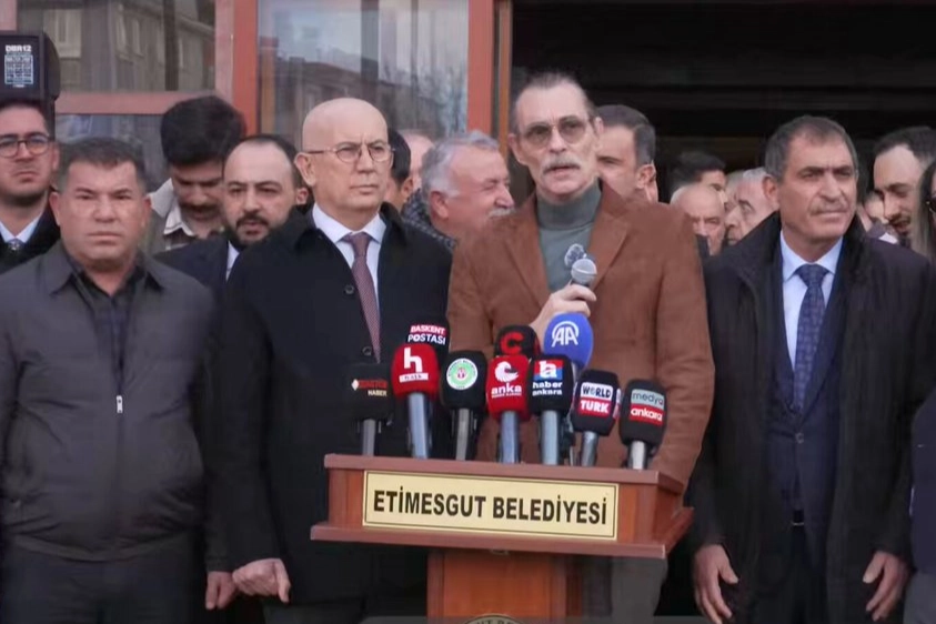 Etimesgut’ta ‘yolsuzluk’ iddialarına Beşikçioğlu’ndan açıklama