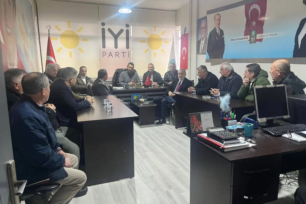 İYİ Parti heyeti İpsala’da esnafın nabzını tuttu