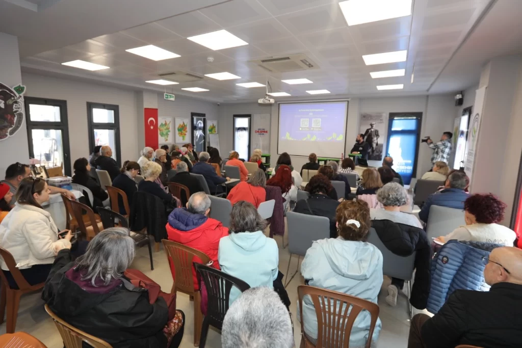 İzmir Efes Selçuk’ta kompost eğitimi yoğun ilgi gördü