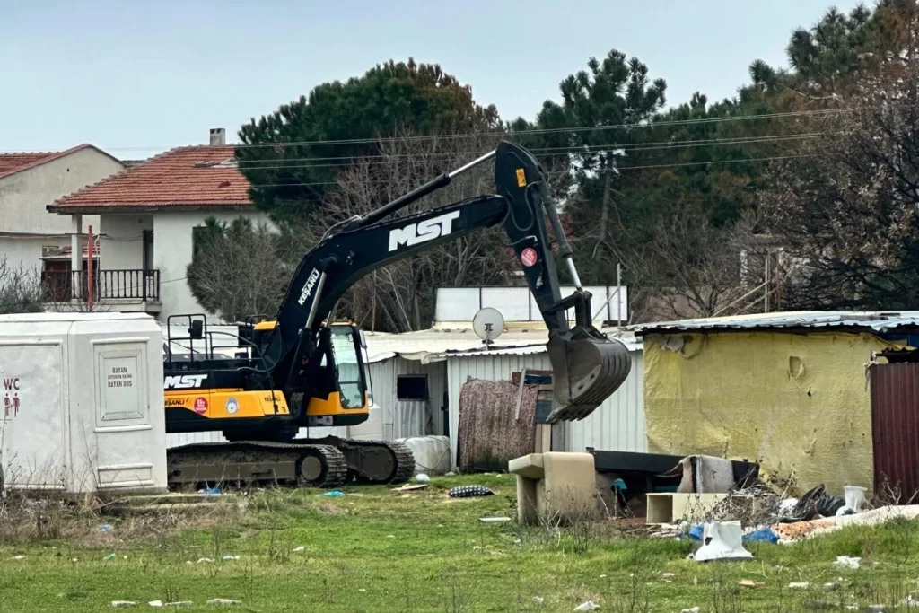 Keşan Belediyesi’nden Erikli Sahili açıklaması… Yapı kayıt belgeleri iptal edildi