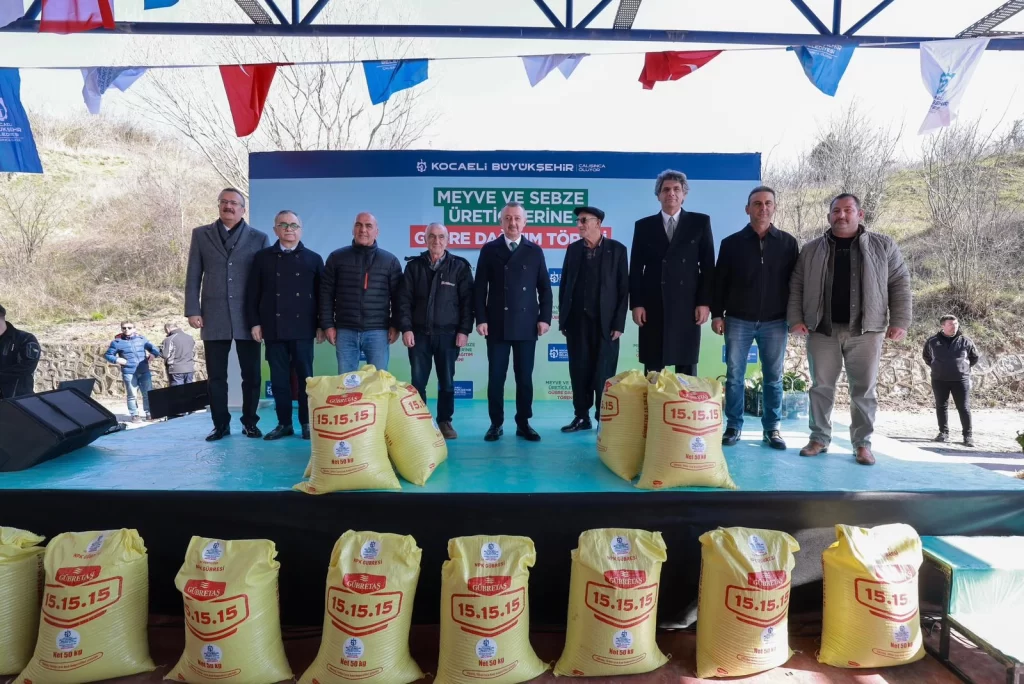 Kocaeli’de çiftçiye gübre desteği