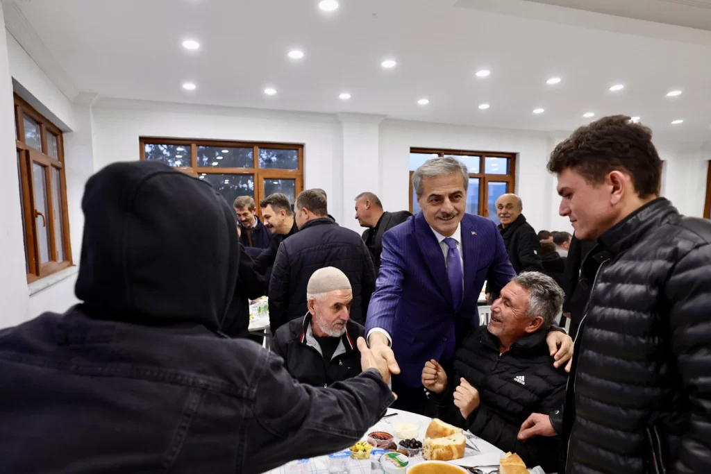 Sakarya’da Başkan Alemdar Taraklı’da vatandaşlarla buluştu